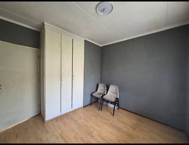2 BEDROOM APARTMENT FOR SALE IN RAVENSWOOD